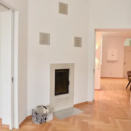 Apartment Pure Highlight Living *